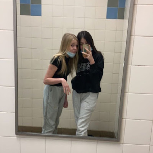 Meet your Posher, Jocelyn - Picture 1 of 1